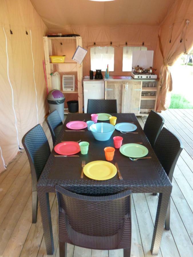 ホテルSafari Tent At Camping Le Roptai ロシュフォール エクステリア 写真
