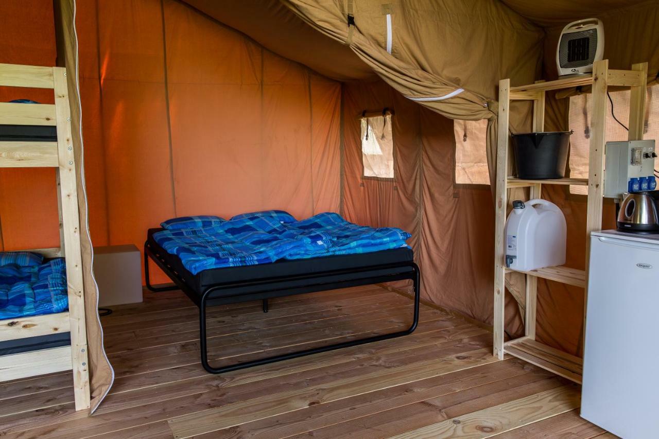 ホテルSafari Tent At Camping Le Roptai ロシュフォール エクステリア 写真
