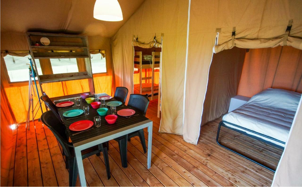 ホテルSafari Tent At Camping Le Roptai ロシュフォール エクステリア 写真
