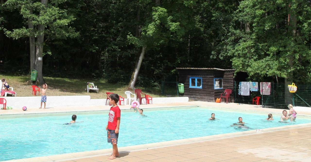 ホテルSafari Tent At Camping Le Roptai ロシュフォール エクステリア 写真